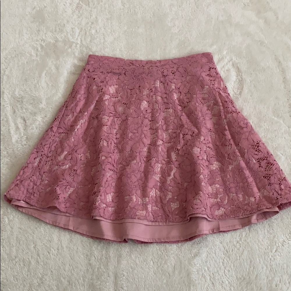 Lace pink flouncy skirt